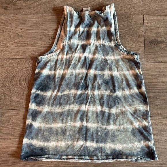 Lucky Brand Tank - Picture 2 of 2